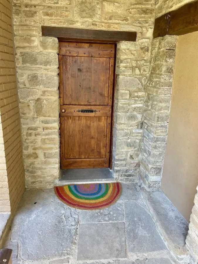 הוילה בורגו ואל די טארו Agriturismo Il Noce D'Oro בית חווה