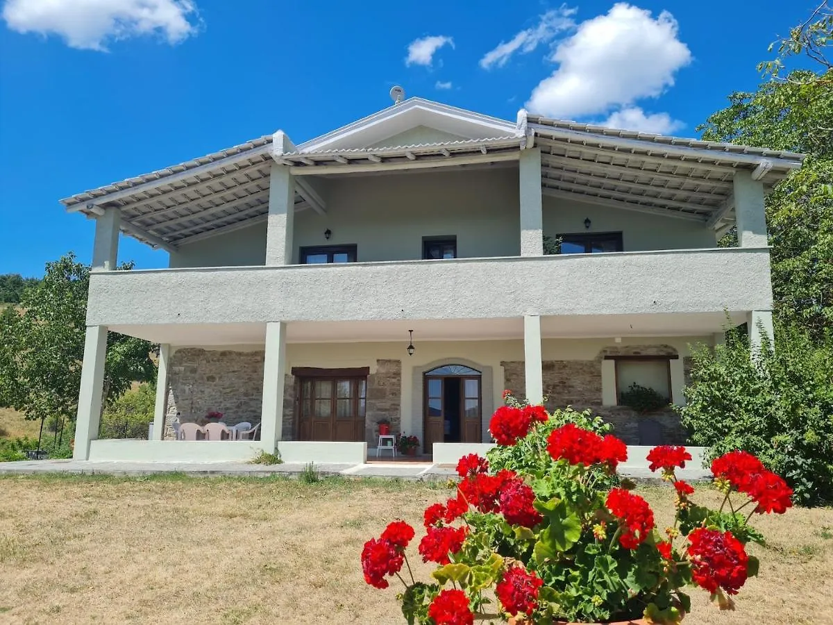 בית חווה הוילה בורגו ואל די טארו Agriturismo Il Noce D'Oro