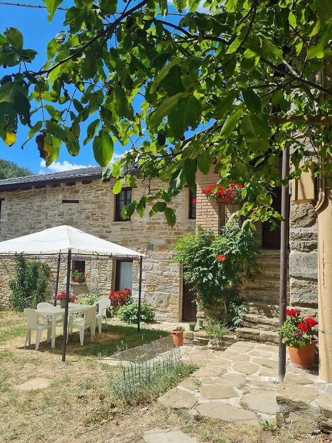 הוילה בורגו ואל די טארו Agriturismo Il Noce D'Oro